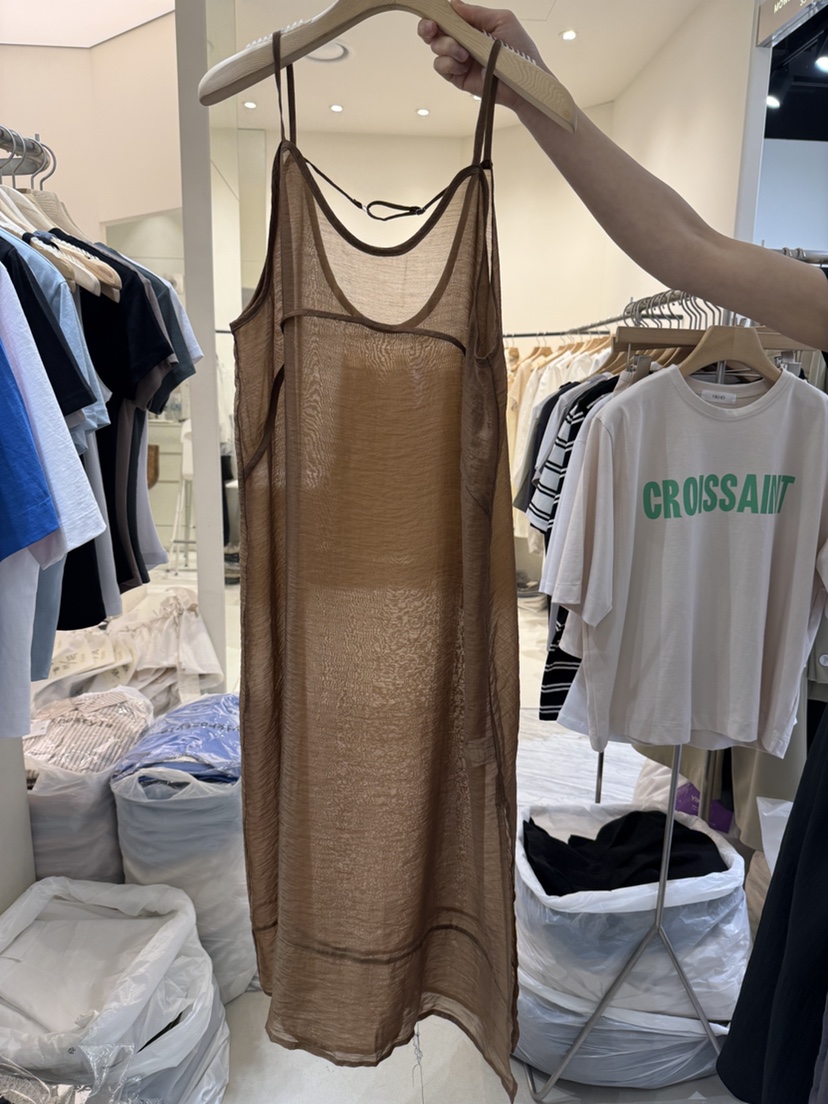 YIKHO STYLE韓國代購女士新品推薦人氣熱賣25春夏真品連衣裙YIKHO STYLE連衣裙圖色2