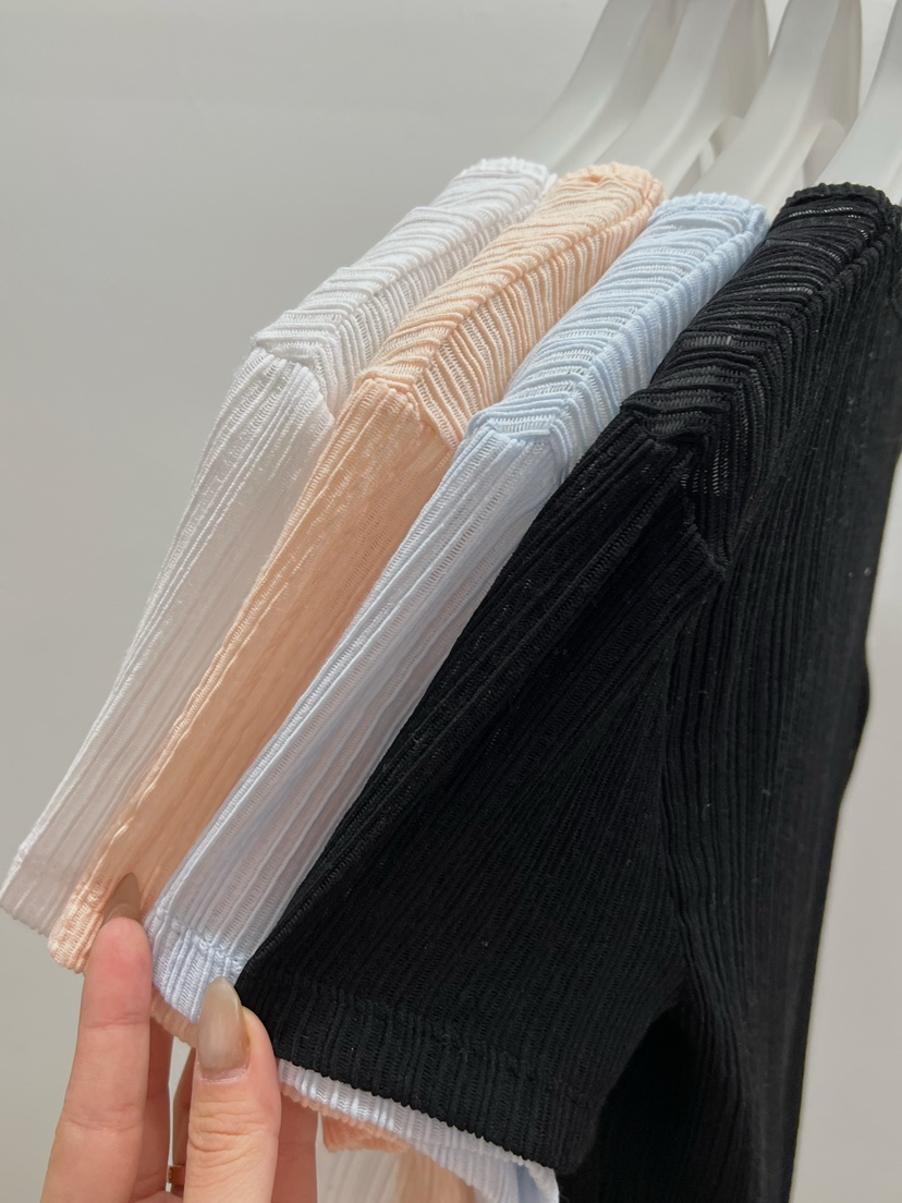 WEARABLE-L韓國直郵㊣東大門實拍女裝新款25春夏時尚推薦T恤WEARABLET恤