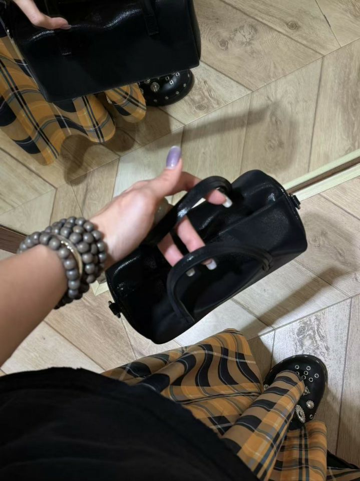 TROUVAILLE東大門代購女士新品職業人氣25春夏手拿包腋下包TROUVAILLE手拿包/腋下包圖色2