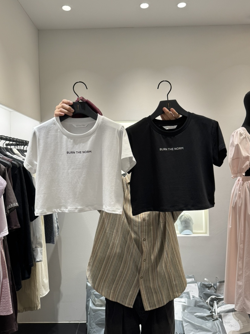 NOCTURNAL VIBE韓國直郵女裝新品休閑人氣職業時尚真品T恤NOCTURNAL VIBET恤