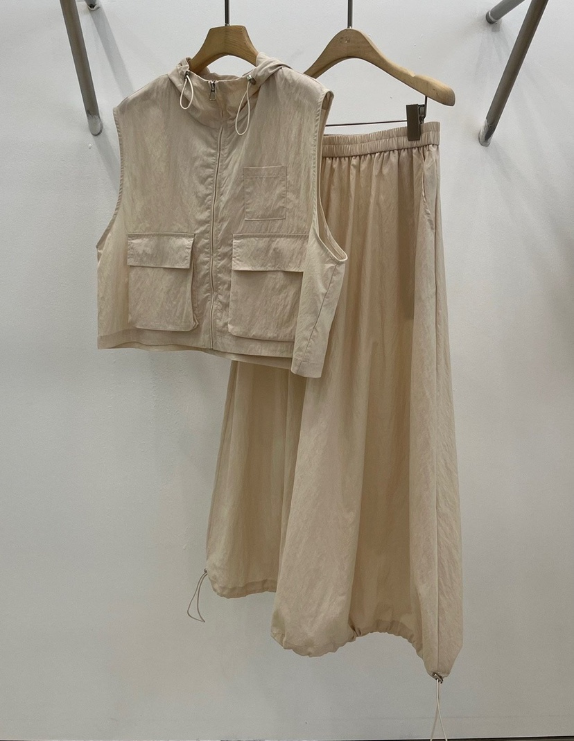 1 2ILLY-S東大門實拍女裝新款真品25春夏休閑職業人氣套裝1 2ILLY/THE SIL套裝圖色2