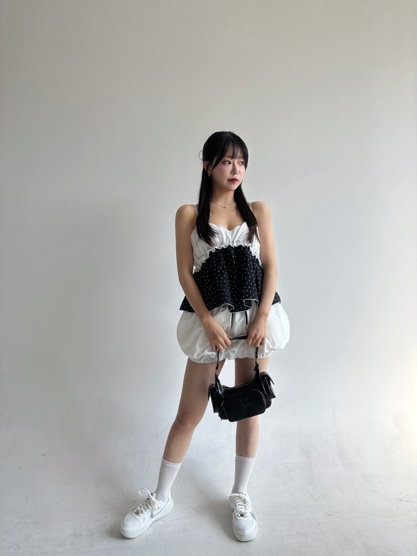 TOO HOT韓國代購女裝新款時尚真品人氣25春夏推薦吊帶背心TOO HOT吊帶/背心