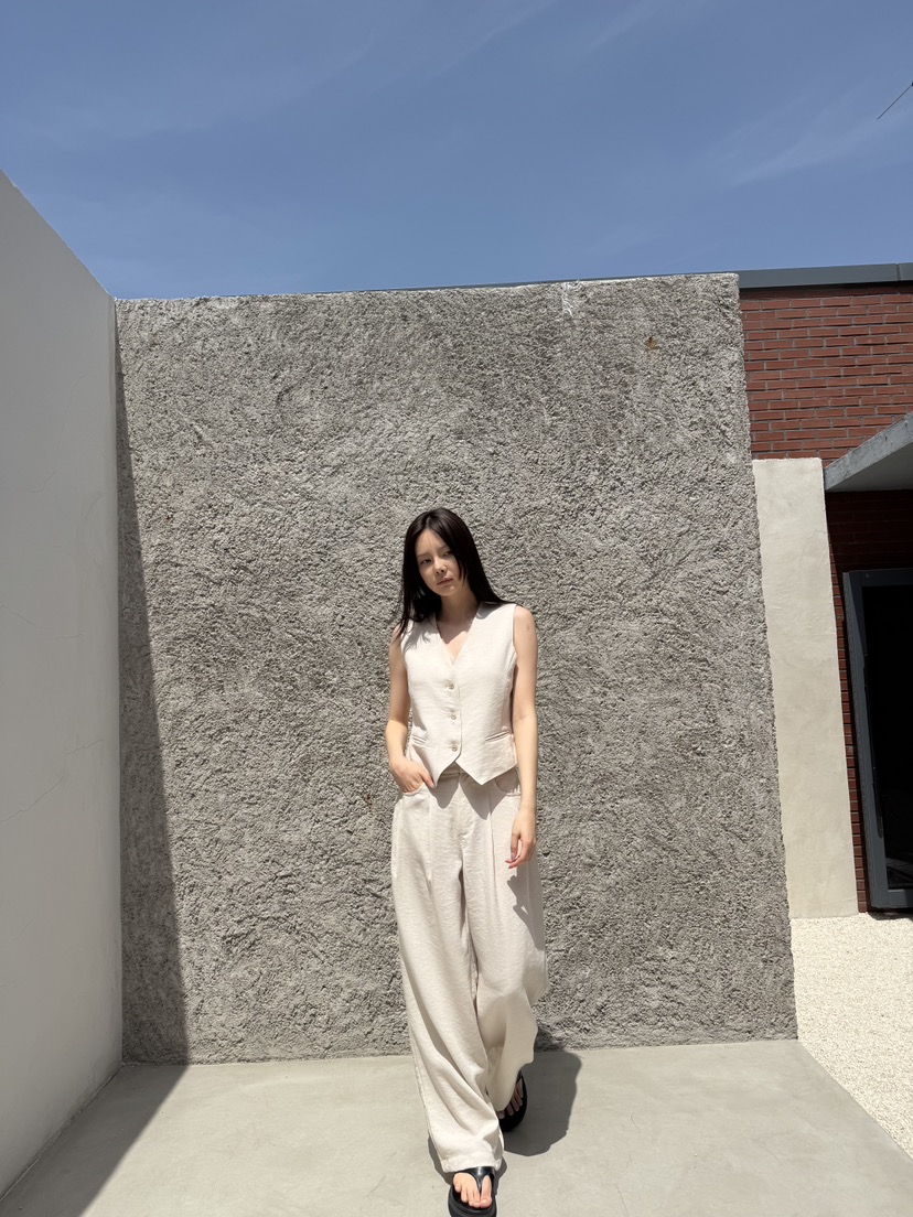 LIMLIMLIM東大門實拍女裝新品推薦休閑真品25春夏時尚熱賣馬甲LIM LIM LIM馬甲