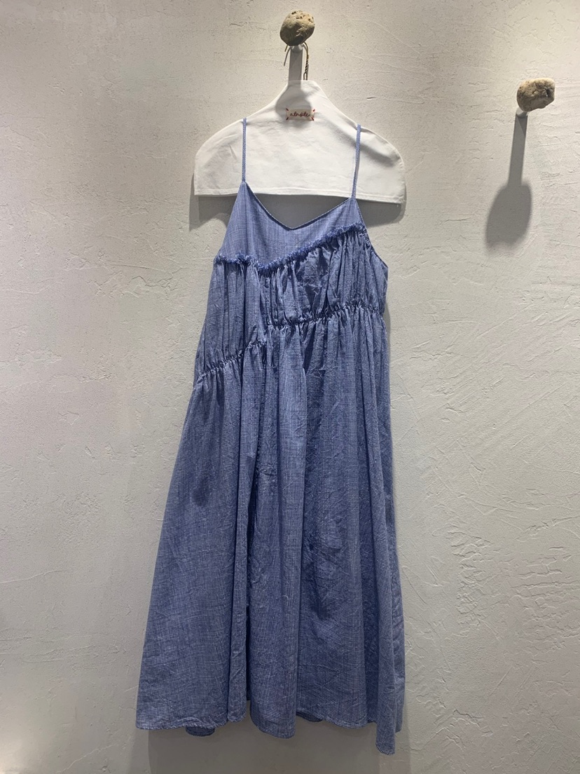 AT NOTE東大門實拍女士新款25春夏真品職業休閑連衣裙荷葉邊AT NOTE連衣裙圖色2