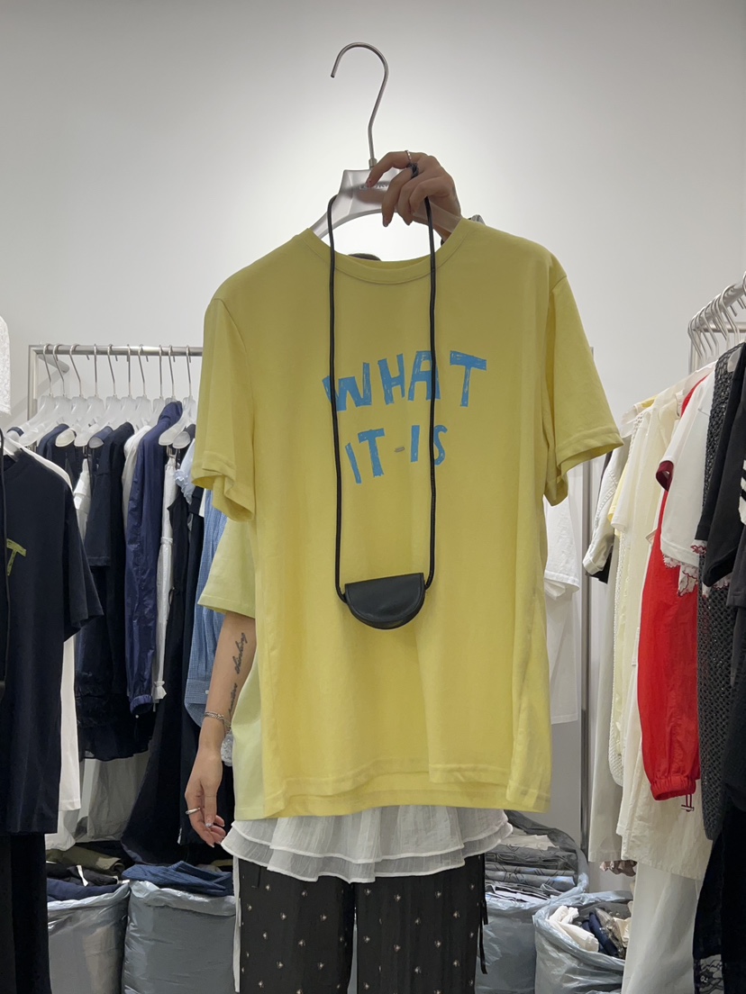 LOOKK韓國代購女士新品真品熱賣人氣時尚推薦休閑職業25春夏T恤LOOKKT恤圖色3