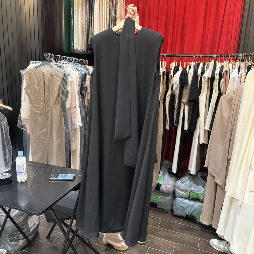 HERISH-HAUTE東大門直郵女士新款人氣職業25春夏連衣裙披肩腰帶HERISH-HAUTE連衣裙