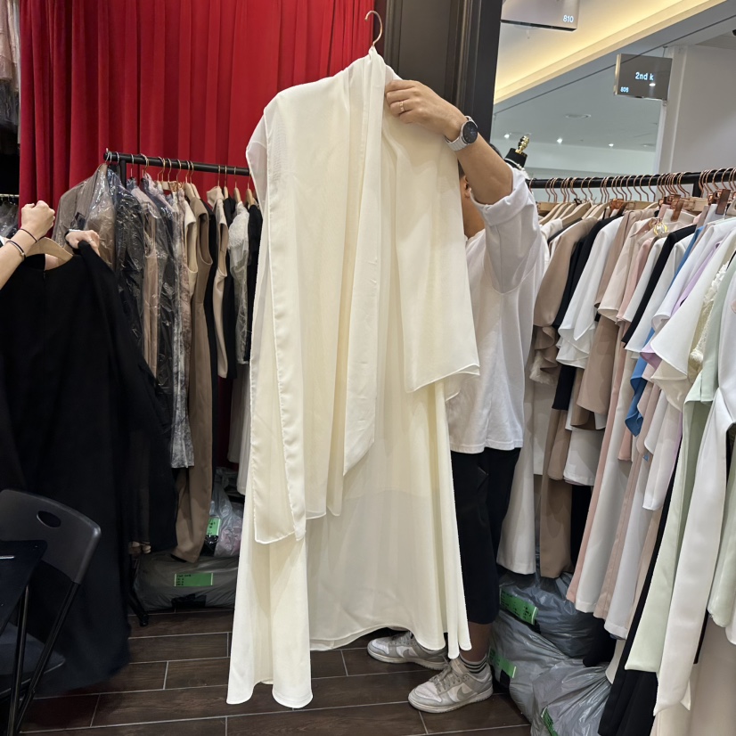 HERISH-HAUTE東大門直郵女士新款人氣職業25春夏連衣裙披肩腰帶HERISH-HAUTE連衣裙