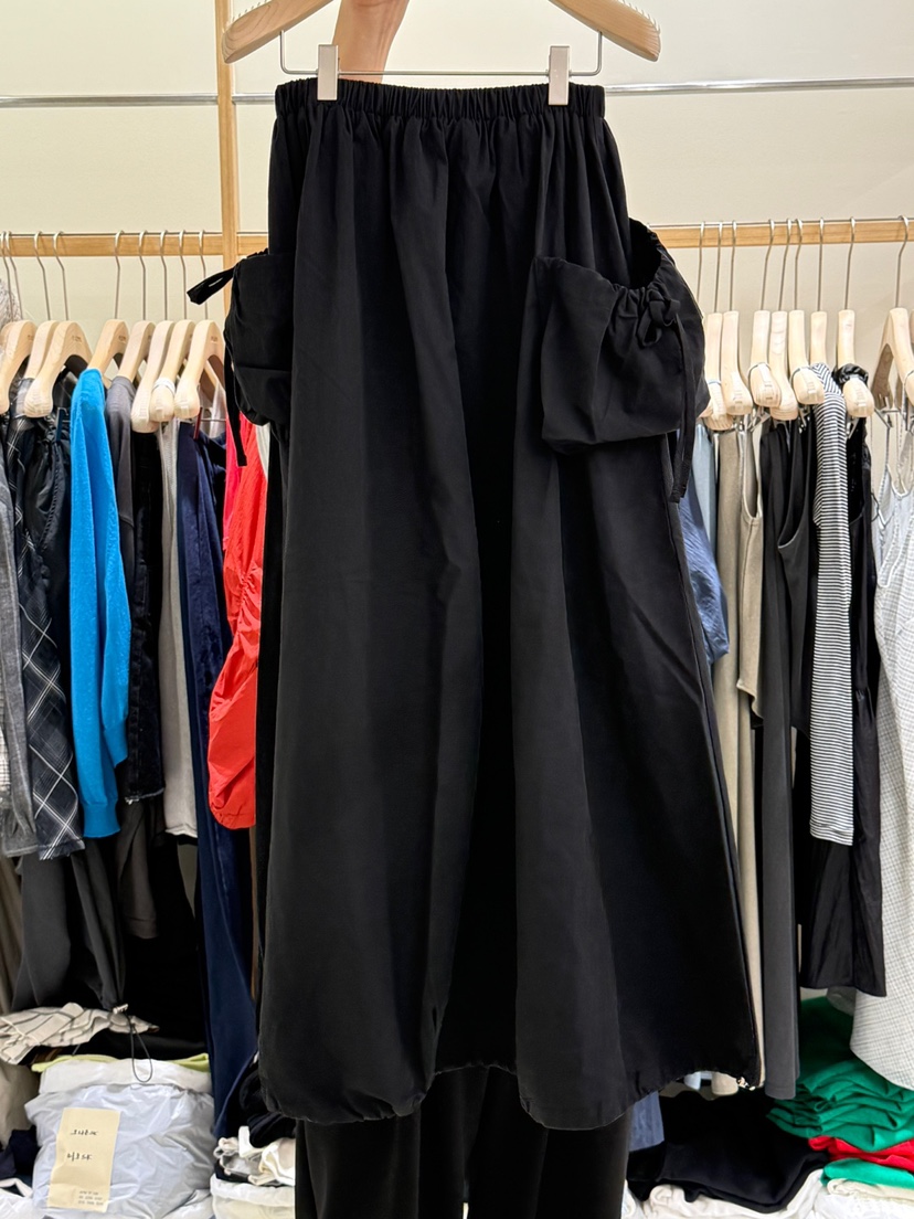 EUM韓國㊣直郵東大門代購女裝新品推薦時尚25春夏熱賣人氣長裙EUM長裙圖色2