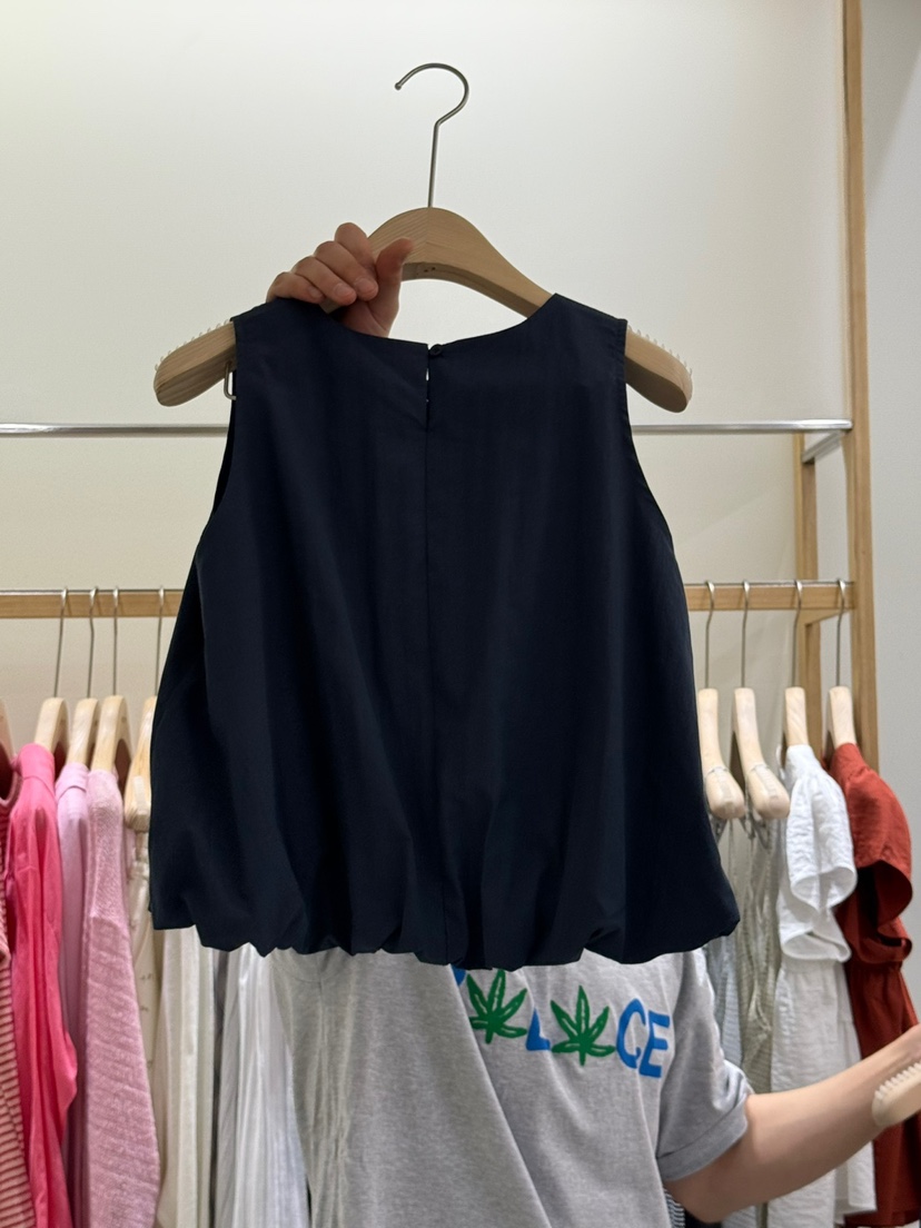 EUM韓國㊣直郵東大門代購女裝新品人氣推薦休閑時尚吊帶背心EUM吊帶/背心