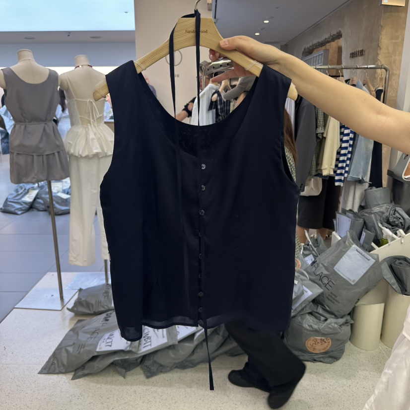 SANDALWOOD韓國㊣直郵東大門代購女裝新款時尚吊帶背心兔子SANDALWOOD吊帶/背心圖色2