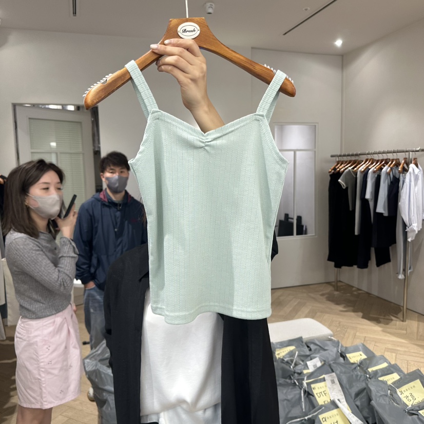 BRUSH-P韓國直郵㊣東大門實拍女裝新款時尚熱賣推薦吊帶背心BRUSH-P吊帶/背心圖色2