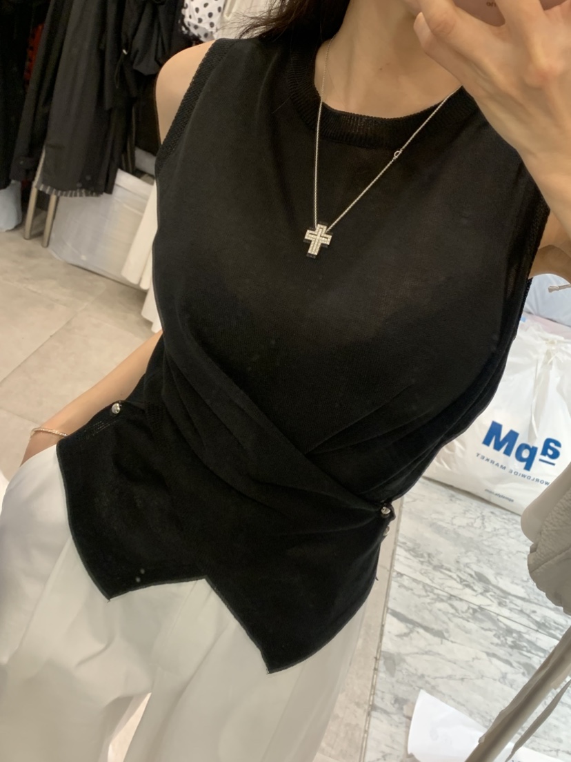 DARAK韓國直郵㊣東大門實拍女裝新款人氣熱賣推薦時尚吊帶背心DARAK吊帶/背心
