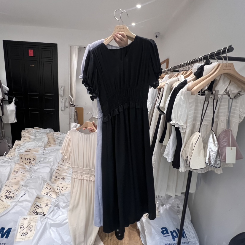 VENIR-a韓國直郵㊣女裝新品人氣25春夏推薦時尚熱賣連衣裙VENIR-a連衣裙圖色2