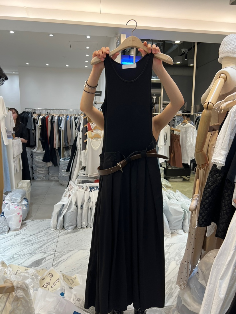 ROU.TINE韓國直郵㊣女裝新款人氣熱賣25春夏連衣裙含腰帶羅紋ROU.TINE連衣裙圖色2