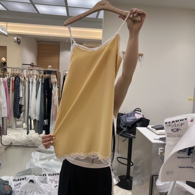 FLAUNT韓國直郵㊣東大門實拍女裝新品休閑推薦25春夏連衣裙蕾絲FLAUNT連衣裙圖色2