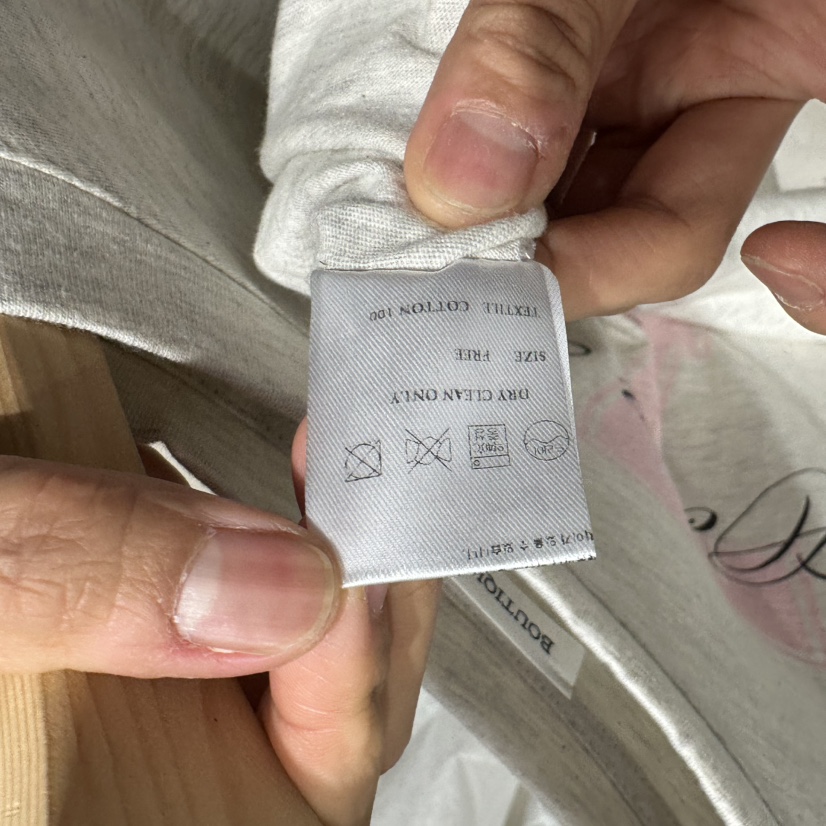 BOUTIQUE SEOUL-P韓國直郵㊣女裝新品休閑熱賣25春夏人氣T恤But ton/BOUTIQUE SEOULT恤
