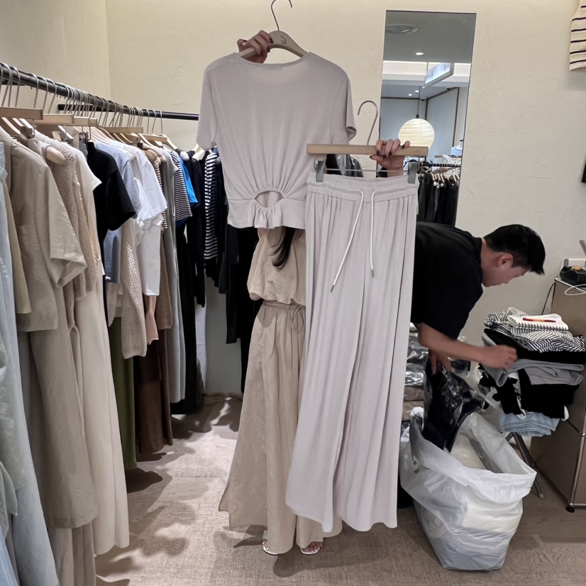 W AND J韓國直郵㊣東大門實拍女裝新品時尚推薦人氣休閑褲W AND J休閑褲