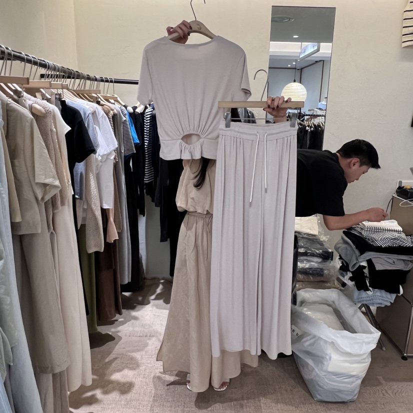 W AND J韓國直郵㊣東大門實拍女裝新品時尚推薦人氣休閑褲W AND J休閑褲
