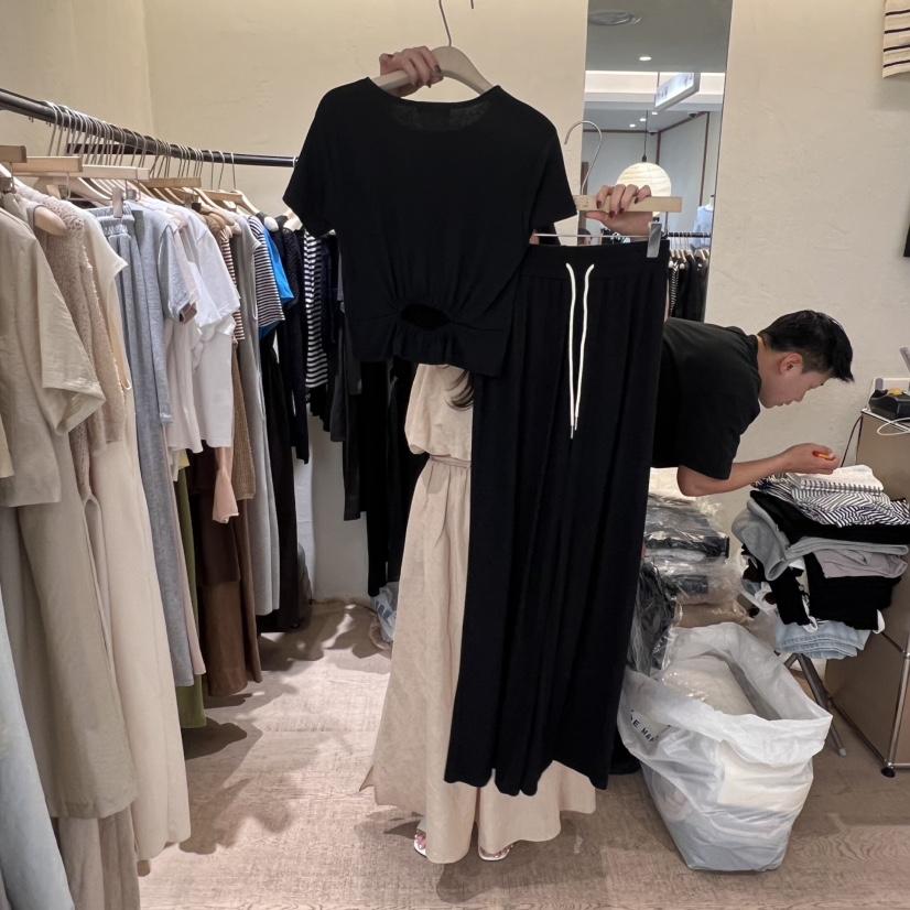 W AND J韓國直郵㊣東大門實拍女裝新品時尚推薦人氣休閑褲W AND J休閑褲