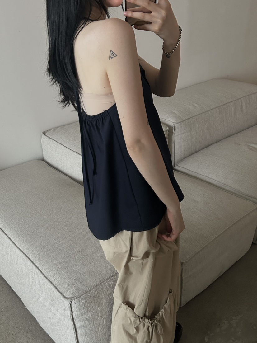 BUCKLE韓國直郵㊣東大門實拍女裝新品時尚休閑推薦吊帶背心BUCKLE吊帶/背心