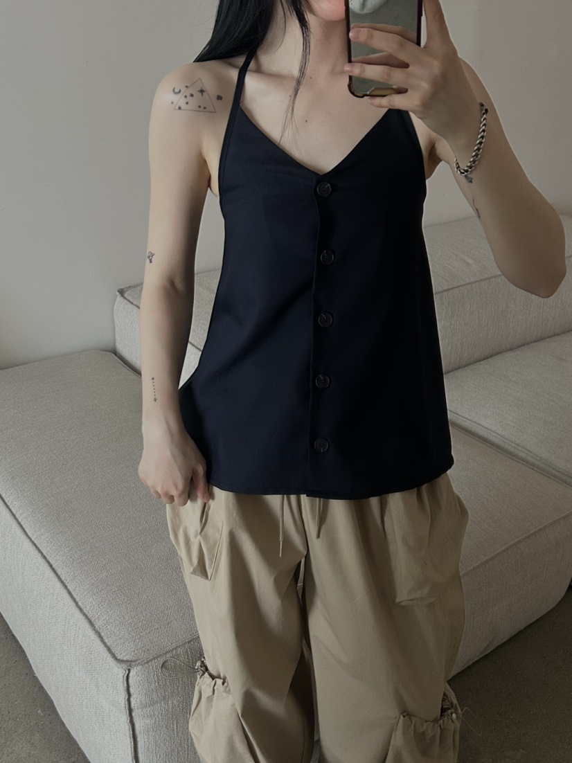 BUCKLE韓國直郵㊣東大門實拍女裝新品時尚休閑推薦吊帶背心BUCKLE吊帶/背心
