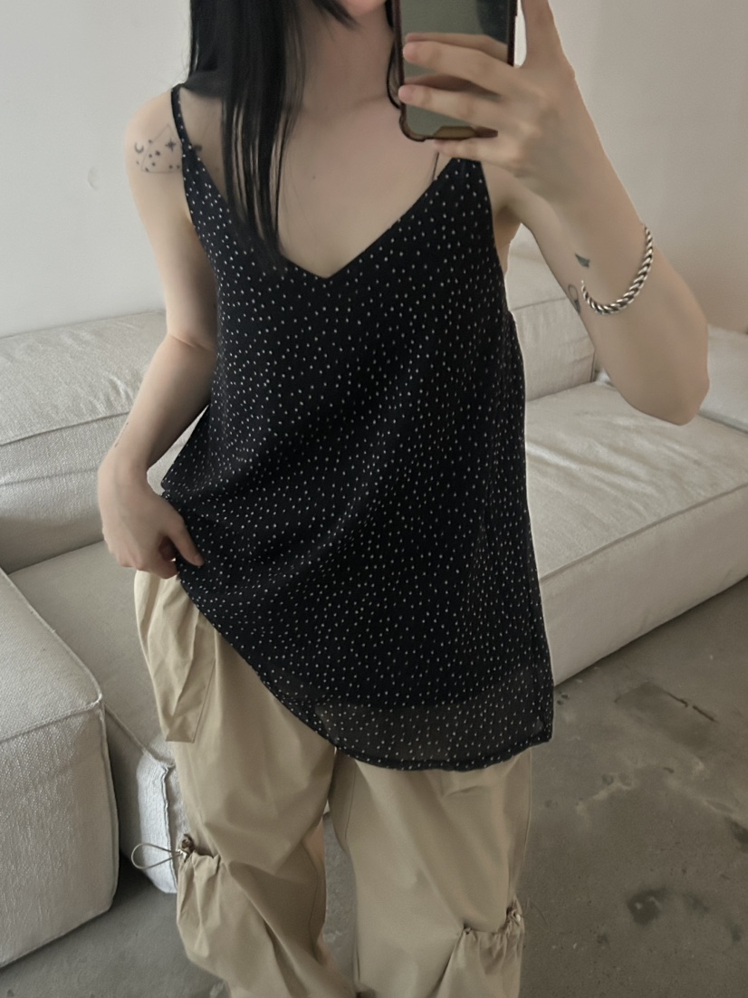 BUCKLE韓國直郵㊣東大門實拍女裝新品時尚休閑推薦吊帶背心BUCKLE吊帶/背心