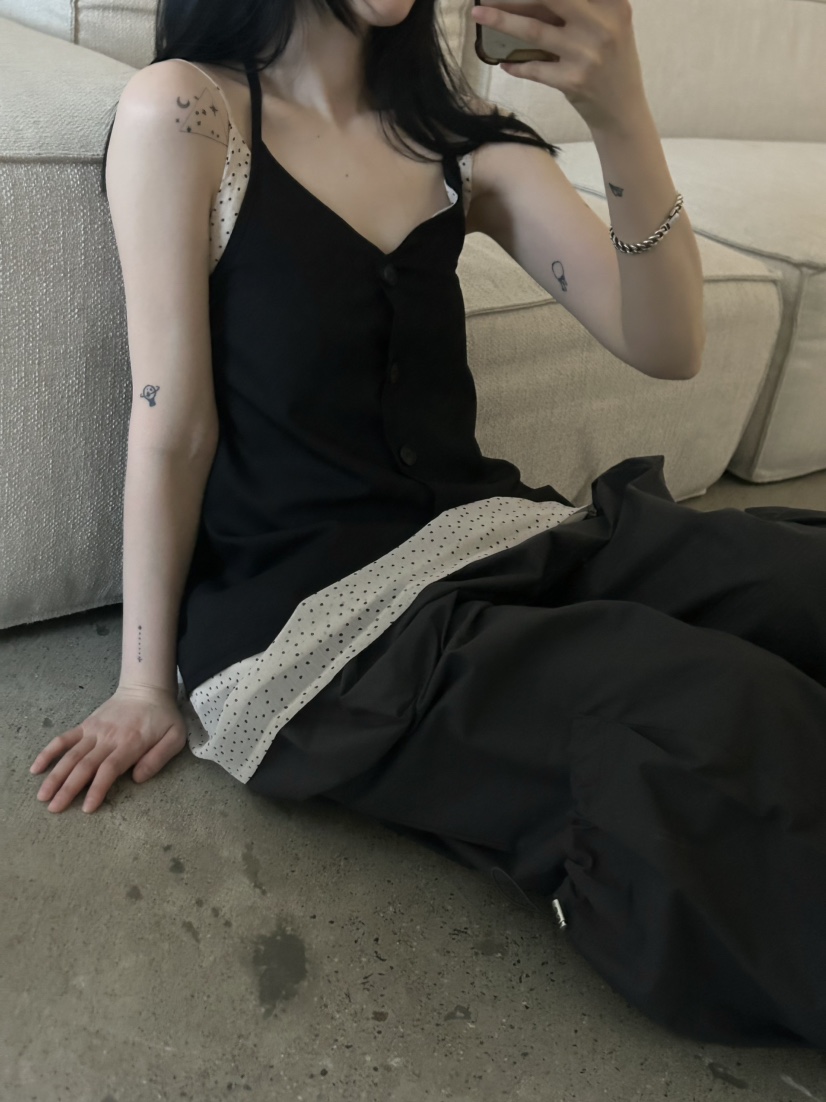 BUCKLE韓國直郵㊣東大門實拍女裝新品時尚休閑推薦吊帶背心BUCKLE吊帶/背心