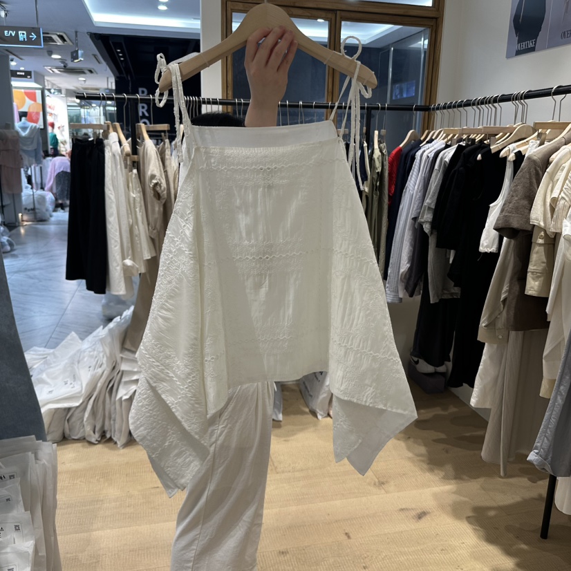 OVERTAKE韓國直郵㊣女裝新品時尚25春夏推薦休閑吊帶背心刺繡OVERTAKE吊帶/背心
