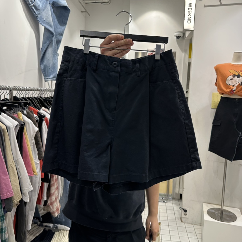 THE WEEKND韓國直郵㊣東大門實拍女裝新款人氣時尚熱賣短褲THE WEEKND短褲圖色2