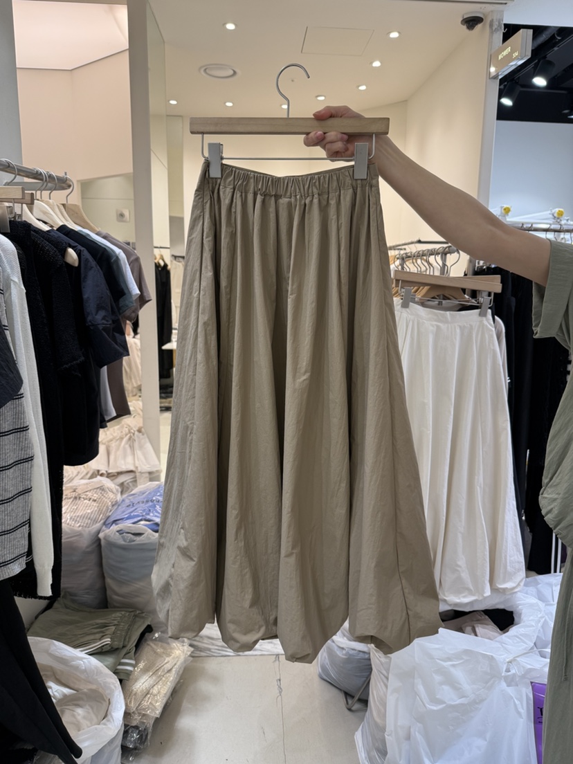 YIKHO STYLE韓國直郵㊣女裝新款熱賣時尚休閑半身裙中短裙YIKHO STYLE半身裙/中短裙