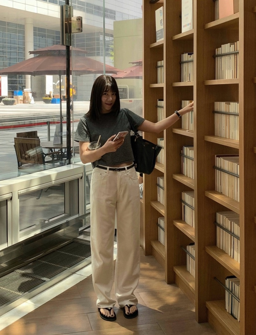 COURGETTE韓國㊣直郵東大門代購女裝新款時尚熱賣休閑牛仔褲COURGETTE牛仔褲