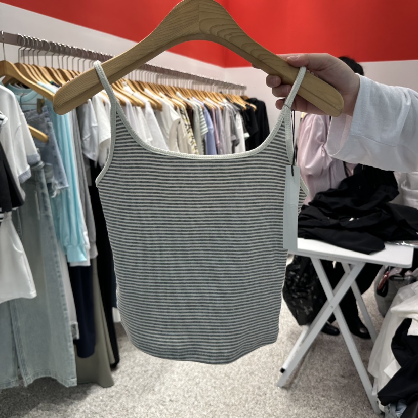 ATPZ韓國直郵㊣女裝新品推薦25春夏人氣休閑時尚熱賣吊帶背心ATTENTION PLEAES吊帶/背心圖色2