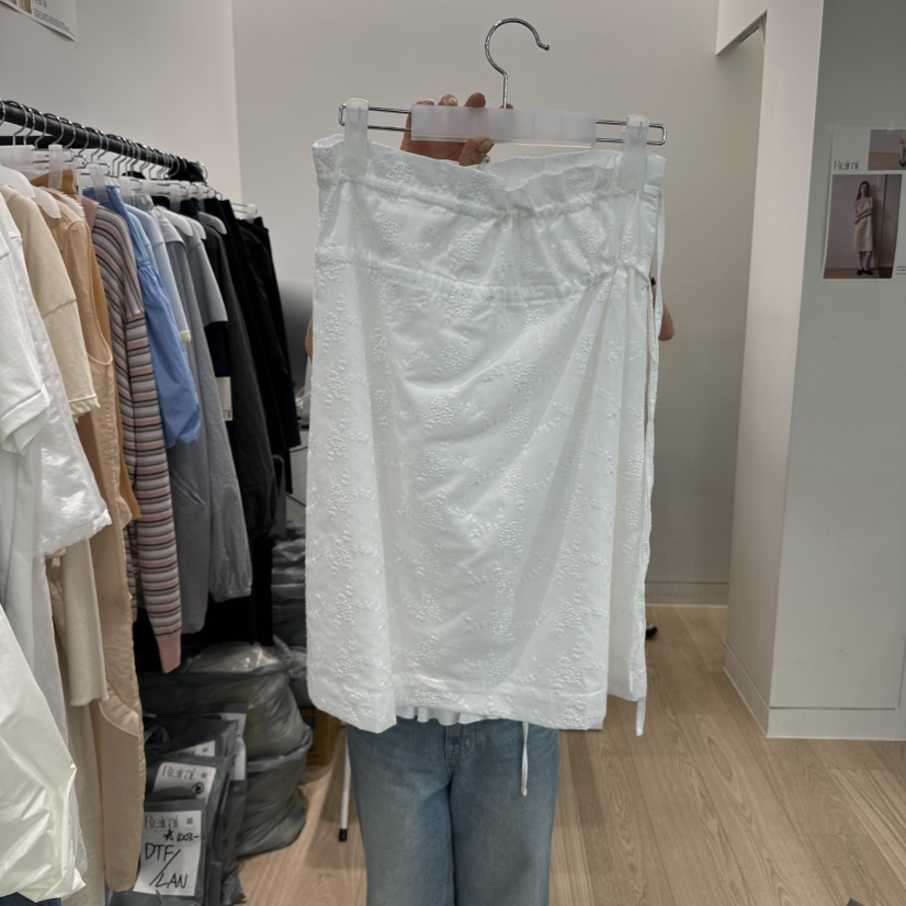 REIRAI韓國㊣直郵東大門代購女裝新款時尚休閑長裙荷葉邊刺繡Reirai長裙