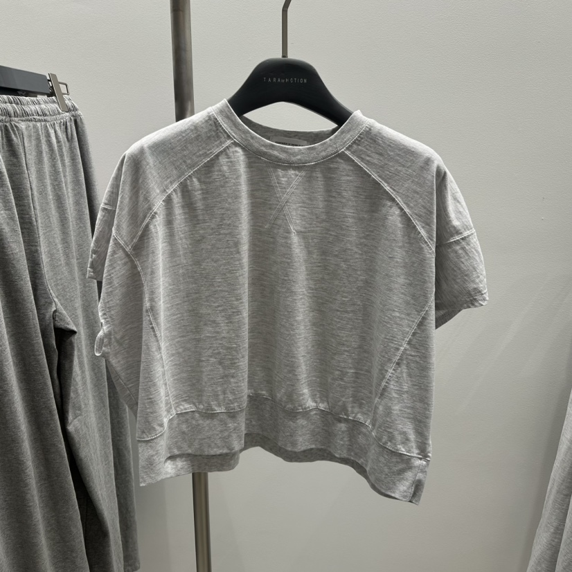 TARABY MOTION直郵韓國代購㊣女裝新品熱賣時尚推薦人氣T恤TARABY MOTIONT恤圖色3