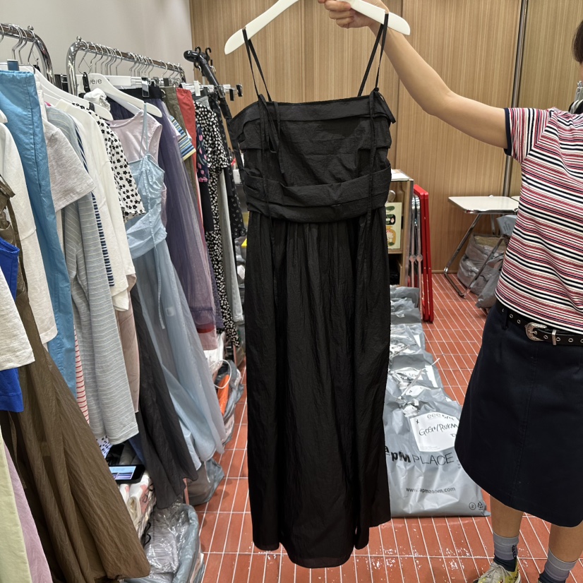 E/E/E直郵韓國代購㊣女裝新款人氣25春夏休閑連衣裙不含內搭E/E/E連衣裙圖色5