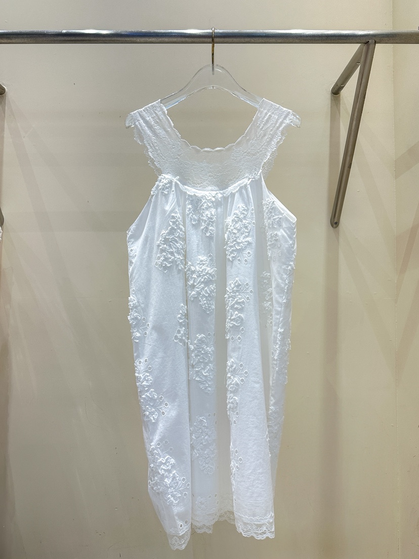81 MARKET-L韓國㊣直郵東大門代購女裝新品25春夏人氣連衣裙81 MARKET-L連衣裙