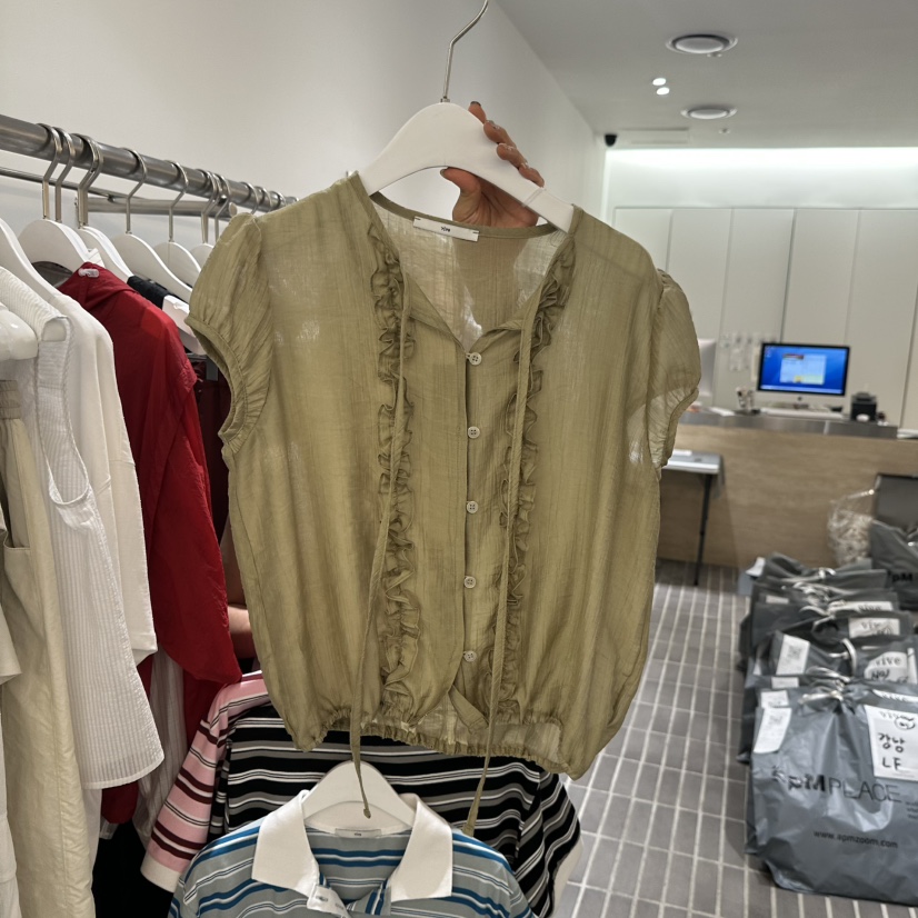 VIVE韓國㊣直郵東大門代購女裝新品人氣25春夏襯衫蕾絲衫荷葉邊VIVE襯衫/蕾絲衫圖色3