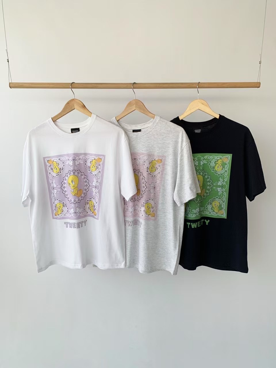 RAMIJ-라미제이-T東大門直郵女裝新品時尚人氣推薦休閑T恤RAMIJ-라미제이-TT恤圖色3左三色
