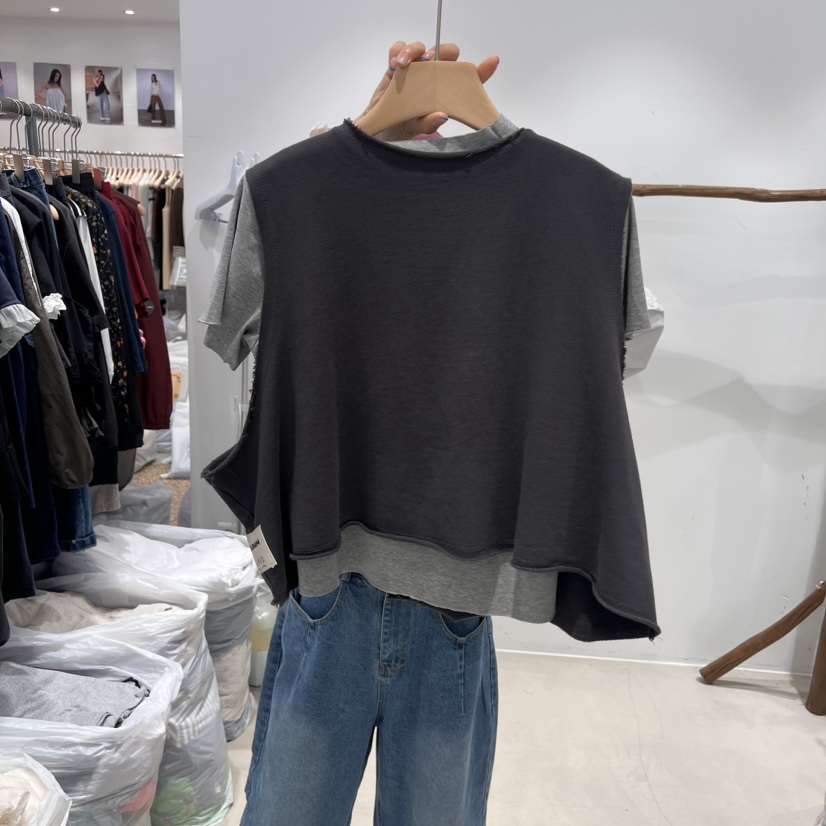 BLOOM韓國直郵㊣女裝新品人氣時尚熱賣25春夏馬甲不含內搭V領BLOOM馬甲