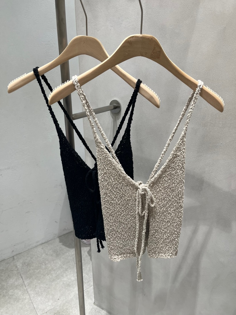 EVERCOMMERCE METICULOUSLY DESIGNED韓國㊣直郵東大門代購女裝新款推薦吊帶背心緊身EVERCOMMERCE METICULOUSLY DESIGNED吊帶/背心