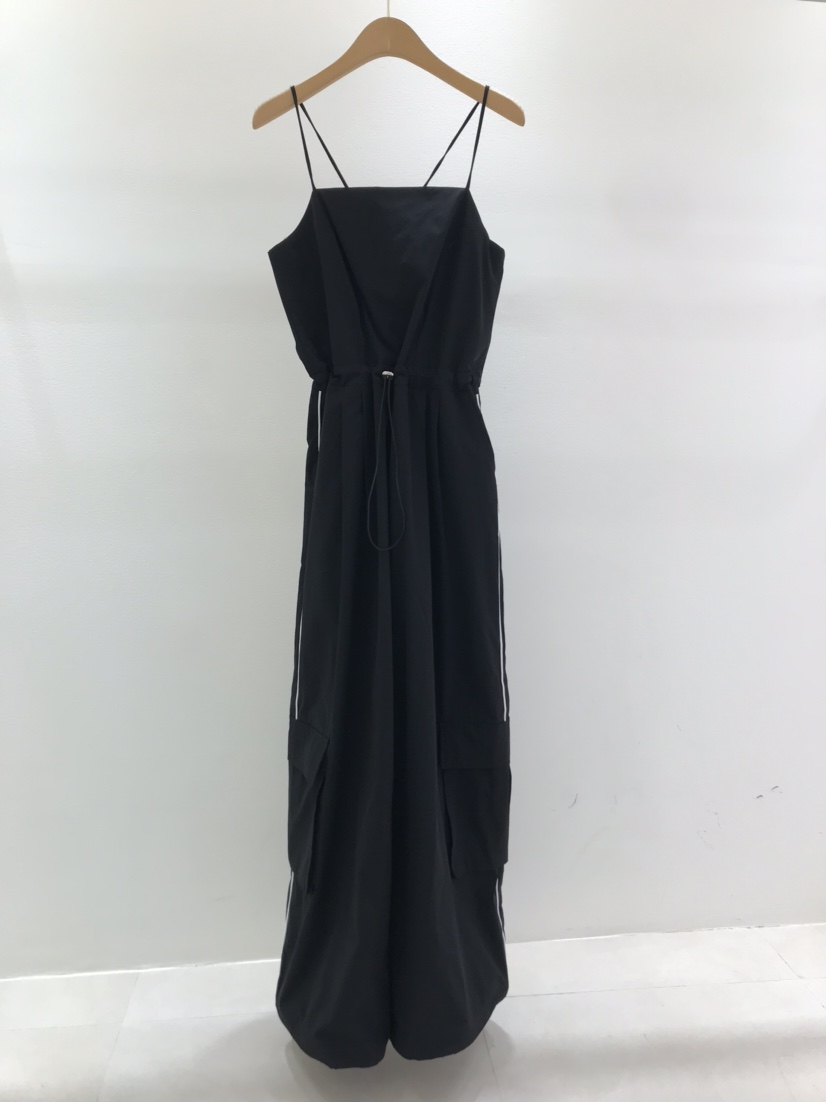KC MARKET韓國直郵㊣女裝新品25春夏熱賣時尚人氣推薦連體褲空連體褲圖色2
