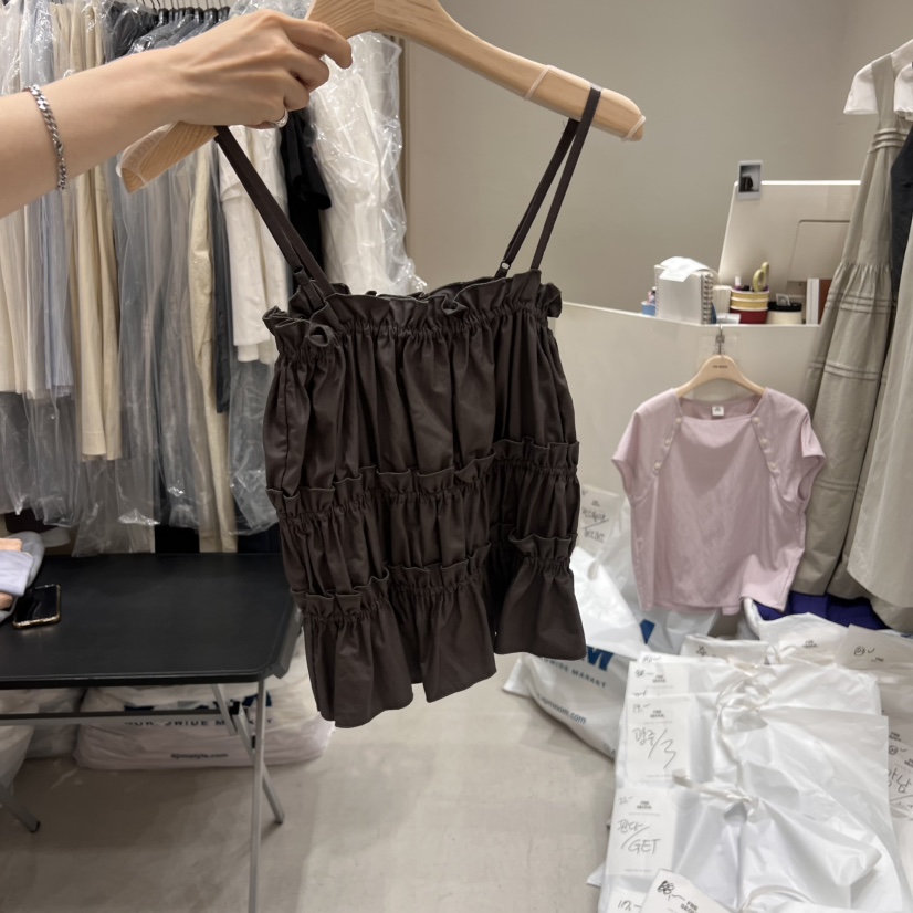 FRE直郵韓國代購㊣女裝新品人氣時尚推薦休閑25春夏吊帶背心FRE吊帶/背心圖色2