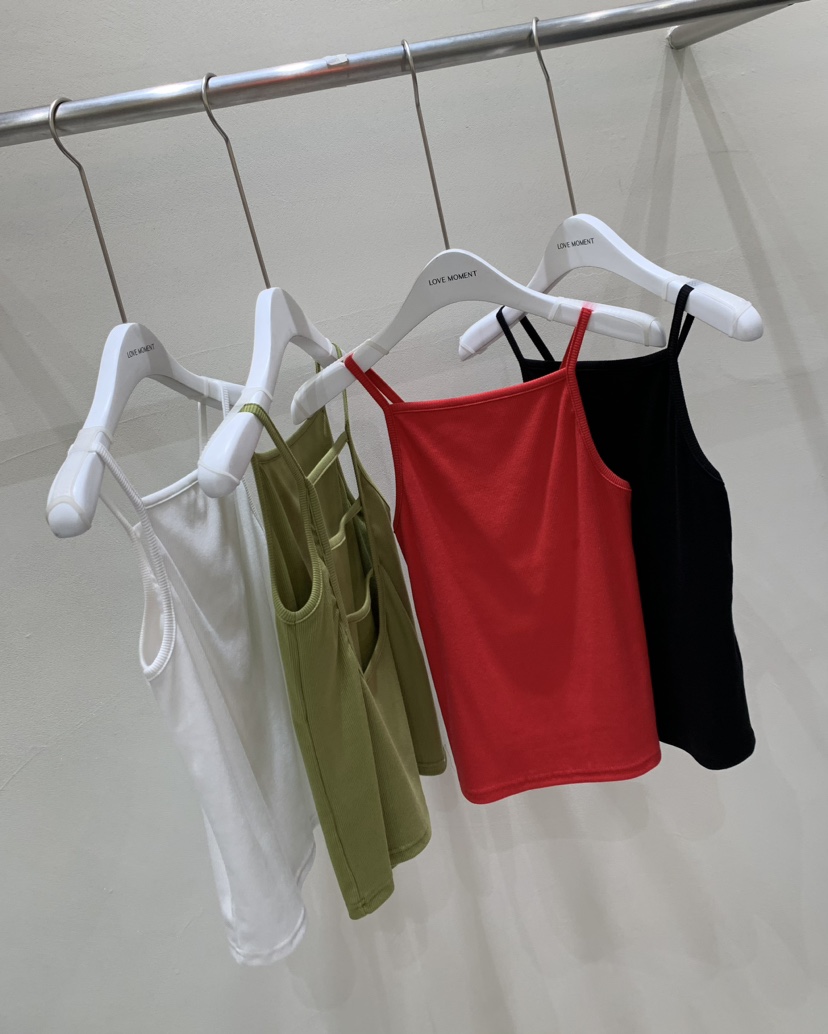 LOVE MOMENT韓國代購女士新品休閑25春夏推薦人氣吊帶背心LOVE MOMENT吊帶/背心