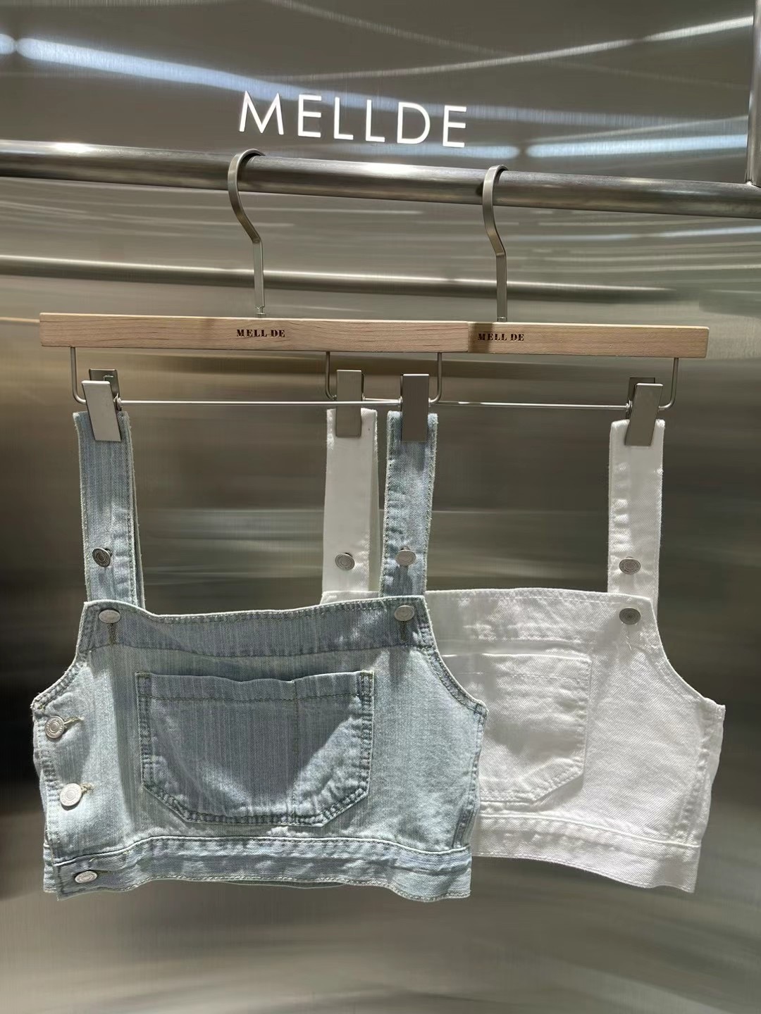 MELLDE東大門代購女裝新款時尚真品推薦人氣熱賣職業吊帶背心MELLDE吊帶/背心