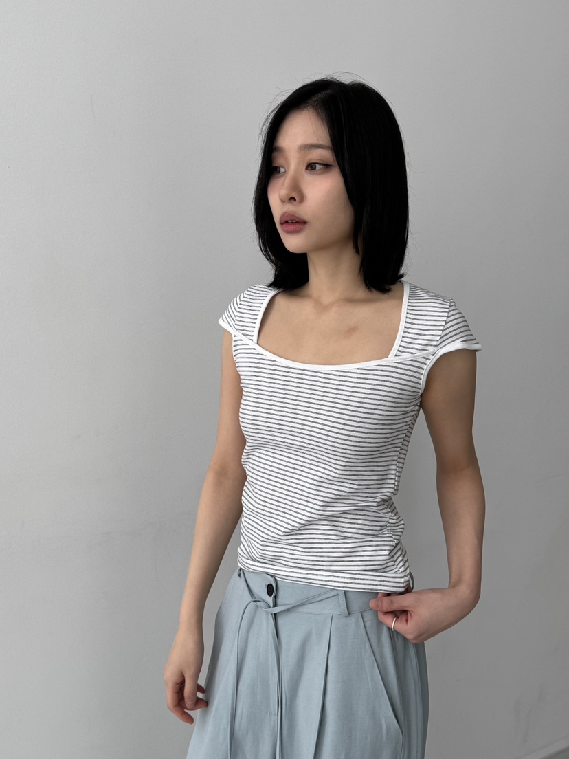 KARE/WEREPIECE韓國㊣直郵東大門代購女裝新款25春夏推薦T恤KARE/WEREPIECET恤