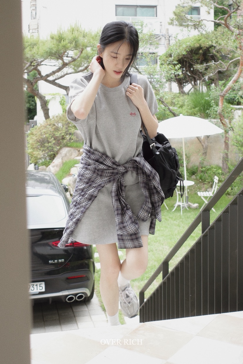 OVER RICH韓國直郵㊣女裝新品熱賣25春夏時尚休閑推薦衛衣OVER RICH衛衣