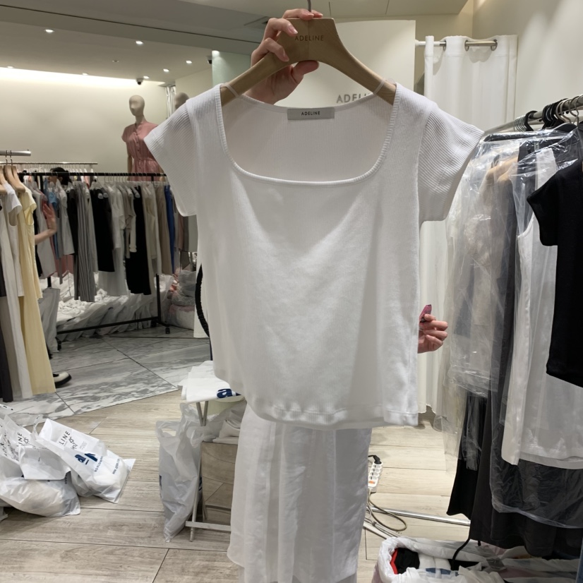 ADELINE韓國㊣直郵東大門代購女裝新品時尚熱賣人氣推薦T恤ADELINET恤圖色2