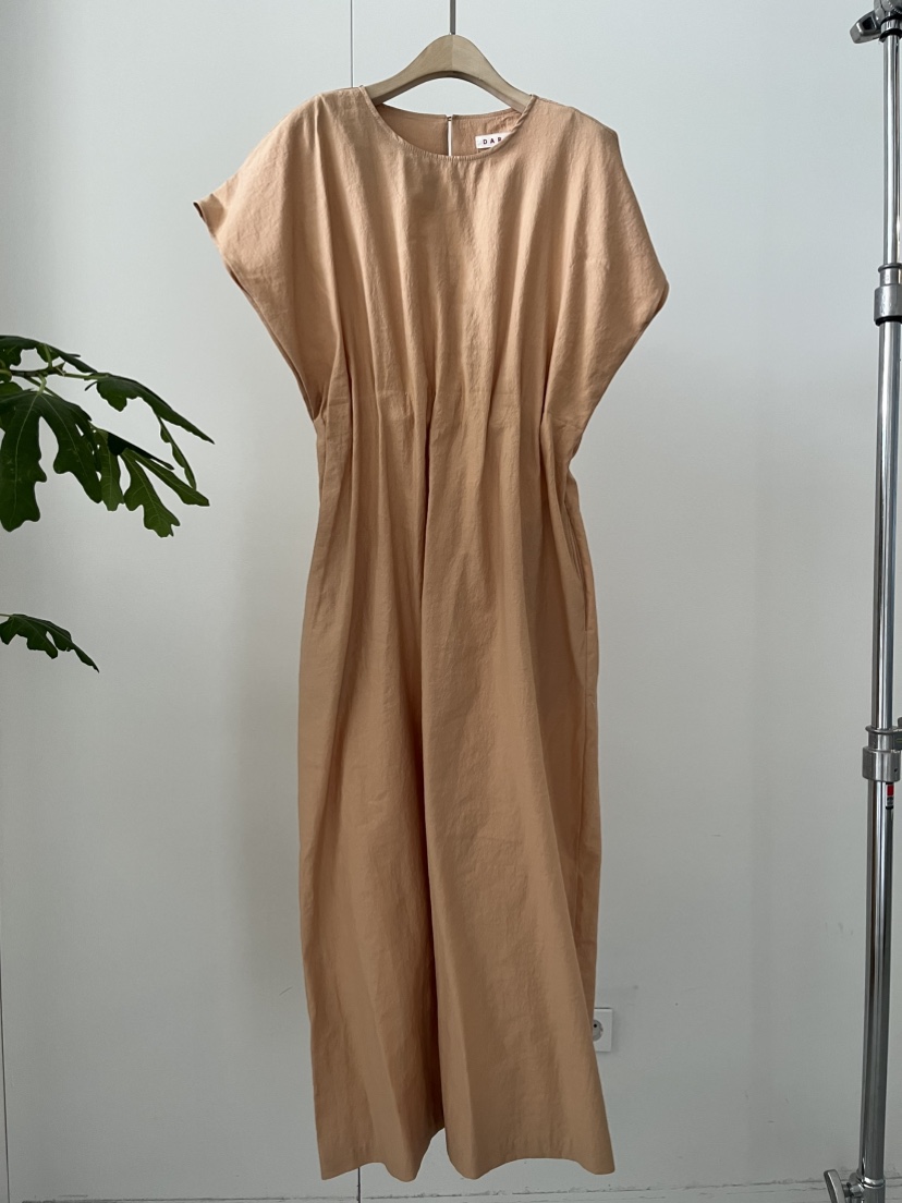 DARAK韓國㊣直郵東大門代購女裝新品熱賣推薦25春夏人氣連衣裙DARAK連衣裙圖色2