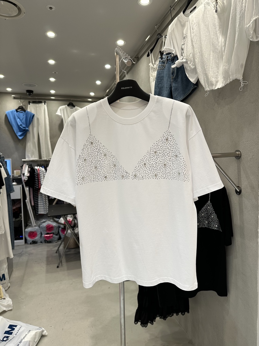 CELEBRITY-A韓國㊣直郵東大門代購女裝新品人氣時尚T恤緊身CELEBRITY-AT恤圖色1