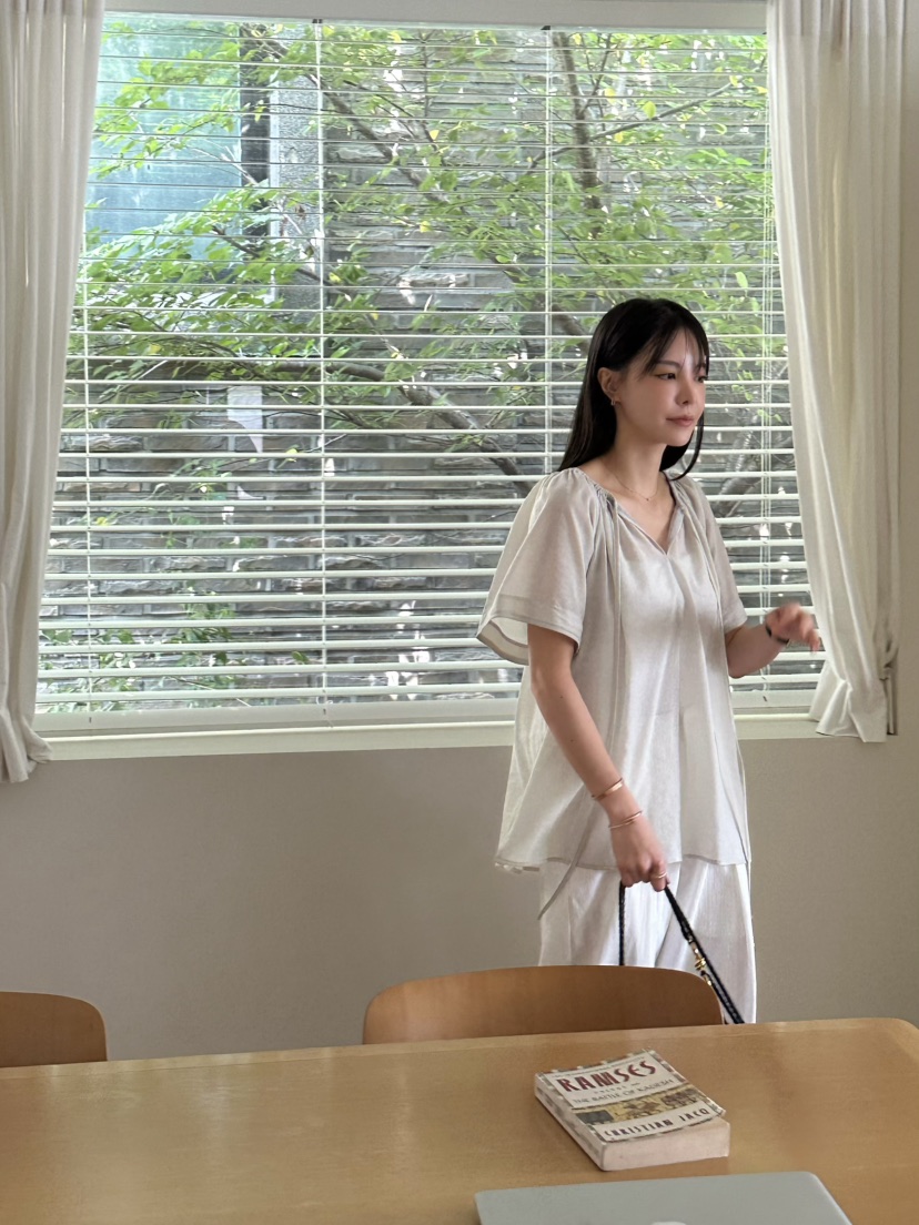 LE VASE韓國直郵㊣東大門實拍女裝新款推薦襯衫蕾絲衫雙面LE VASE襯衫/蕾絲衫
